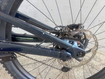 Used Rocky Mountain Altitude Powerplay Carbon 70 2024 Mountainbike, Green — image 10 of 14