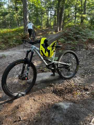 Używany YT Industries Capra Shred 29 2021 2021 Mountainbike — zdjęcie 2 z 12