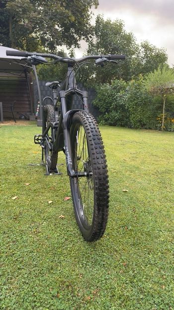 Used Specialized Enduro Comp 2020 2020 Mountainbike, Black, 29 — image 2 of 6
