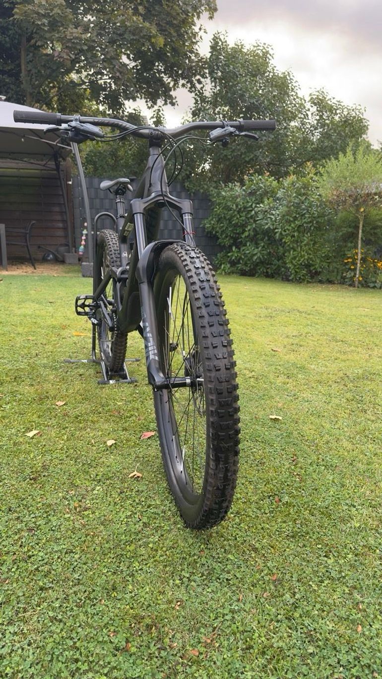 Used Specialized Enduro Comp 2020 2020 Mountainbike, Black, 29 — image 2 of 6