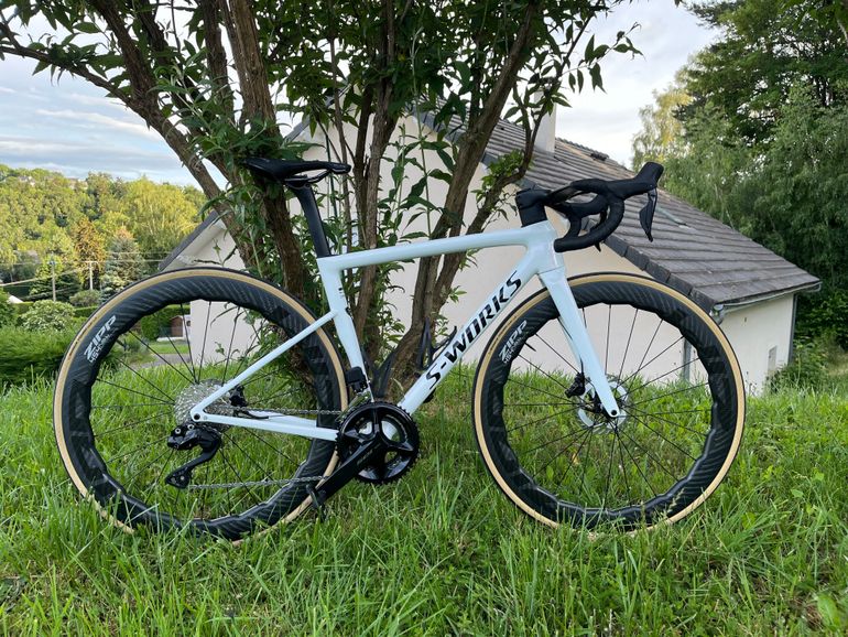 Used Specialized Sworks Tarmac SL8 G. 2025 Road & Gravel, White — image 1 of 6