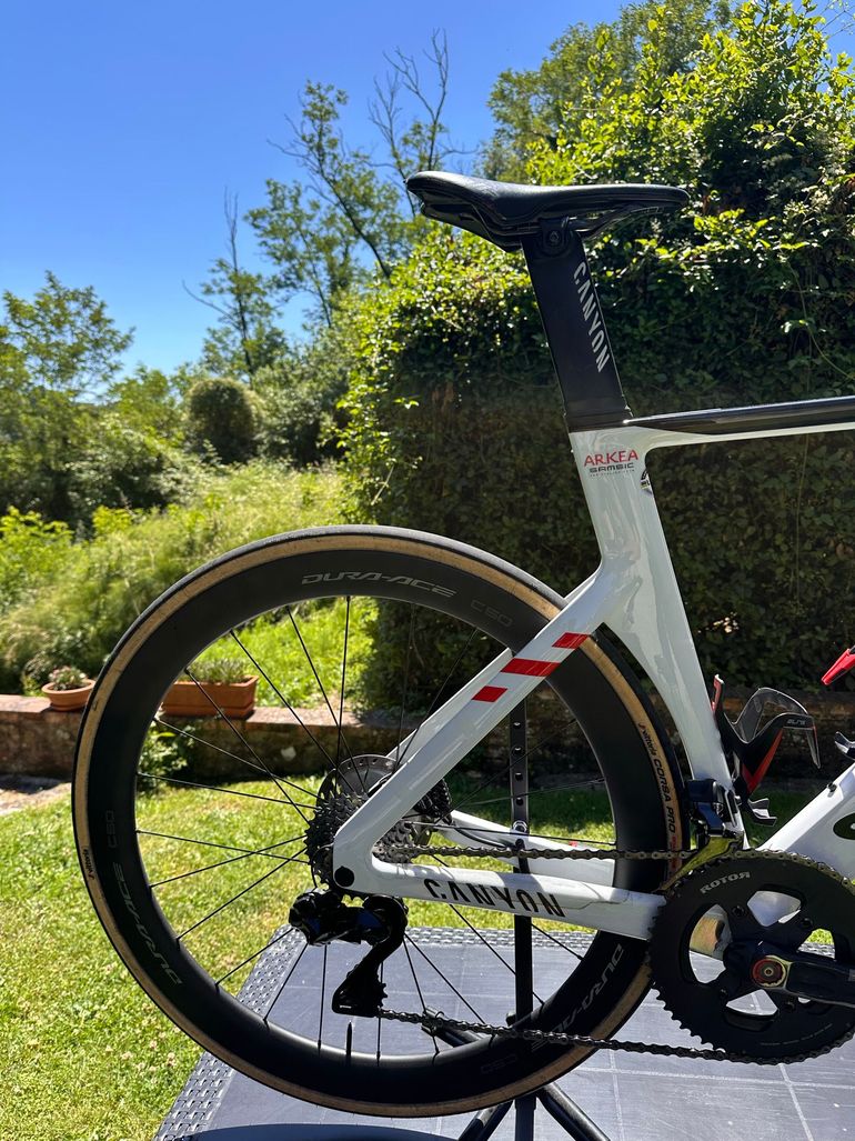 Used Canyon Aeroad CFR Disc Di2 2023 2023 Road & Gravel, White — image 13 of 13