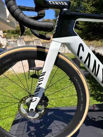 Used Canyon Aeroad CFR Disc Di2 2023 2023 Road & Gravel, White — image 6 of 13