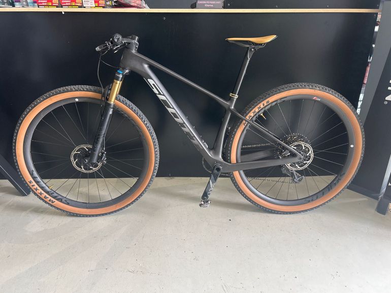 Used Scott Scale 940 2024 2024 Mountainbike, Black — image 2 of 11