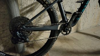Canyon Lux Trail CF 8 2022 2022 Mountainbike usato, Blu — immagine 12 di 12
