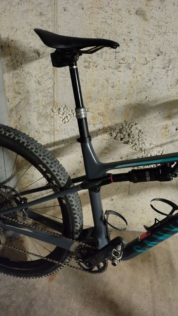 Gebrauchtes Canyon Lux Trail CF 8 2022 2022 Mountainbike, Blau, 29 — Bild 7 von 12