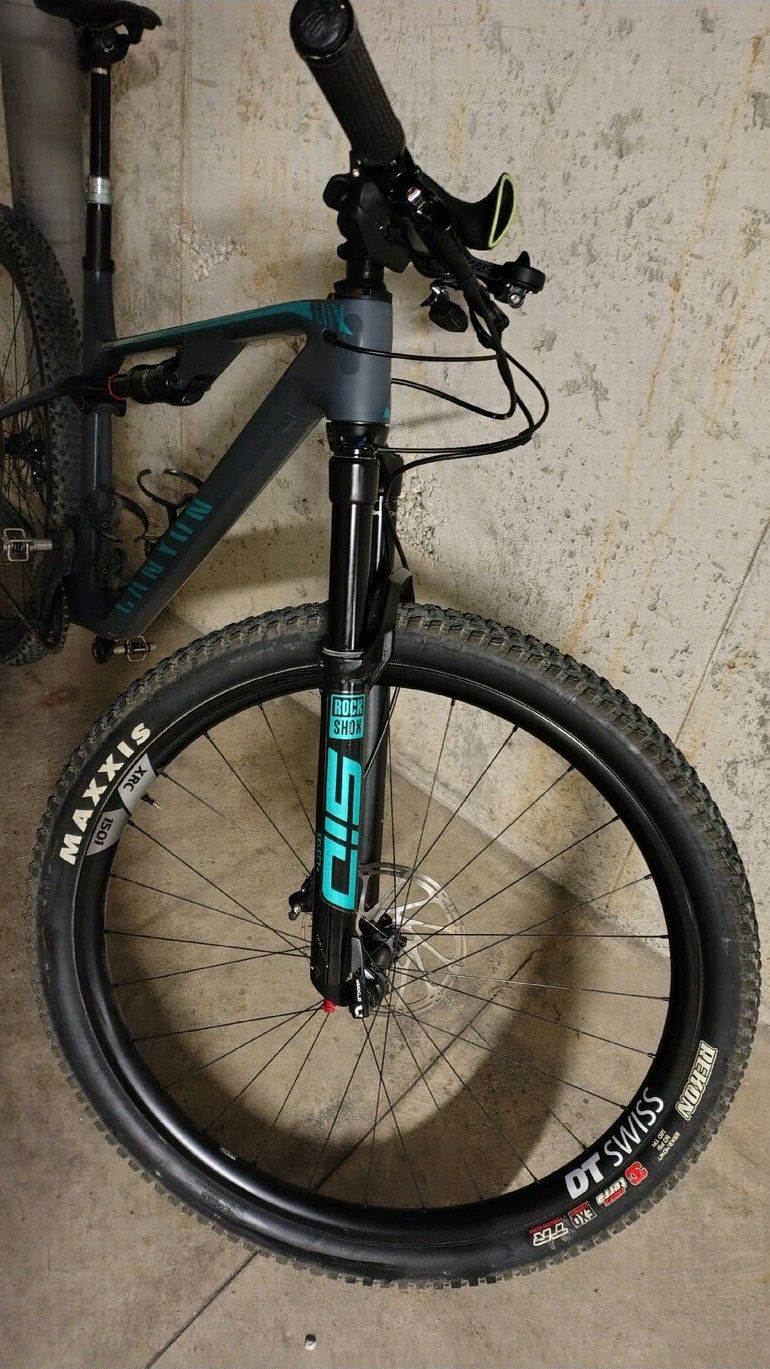 Canyon Lux Trail CF 8 2022 2022 Mountainbike usato, Blu — immagine 11 di 12