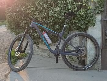 Used Canyon Lux Trail CF 8 2022 2022 Mountainbike, Blue, 29 — image 2 of 3