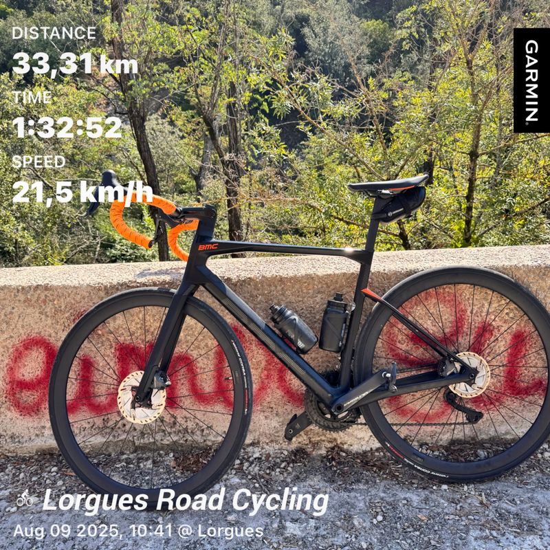 Used BMC Roadmachine 01 FOUR 2021 2021 Road & Gravel, Black — image 2 of 6