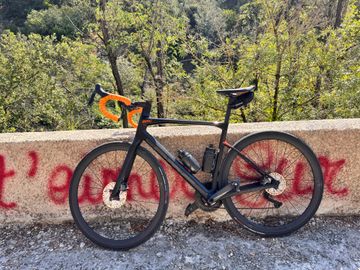 Used BMC Roadmachine 01 FOUR 2021 2021 Road & Gravel, Black — image 5 of 6