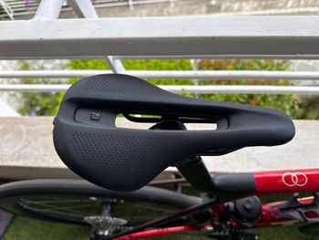 Used Trek Madone SL 6 Gen 8 2026 2026 Road & Gravel — image 3 of 4