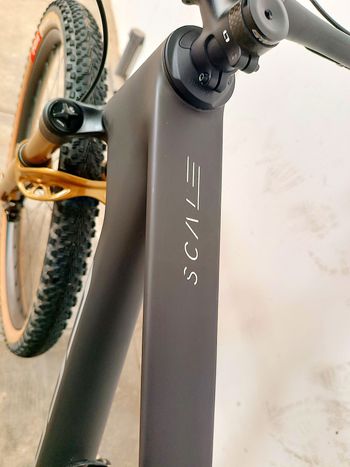 Used Scott Scott Scale HMF Taglia L 2025 Mountainbike, Black — image 6 of 11