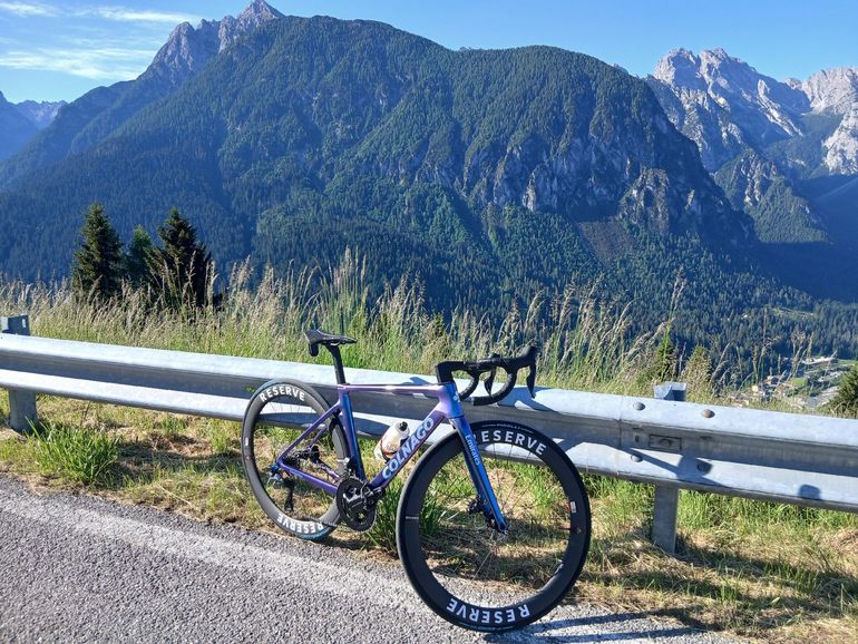 Used Colnago V4Rs Shimano Ultegra Di2 2025 2025 Road & Gravel, Blue — image 2 of 4