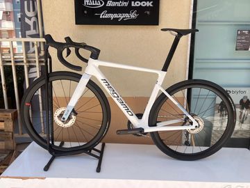 Used Megamo PULSE 03 2025 2025 Road & Gravel, White — image 2 of 9