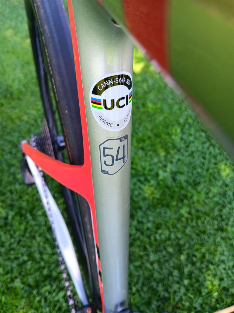 Tweedehands Cannondale SuperSix EVO Carbon Disc Ultegra Di2 12sp Mercury 2023 Road & Gravel — afbeelding 4 van 13
