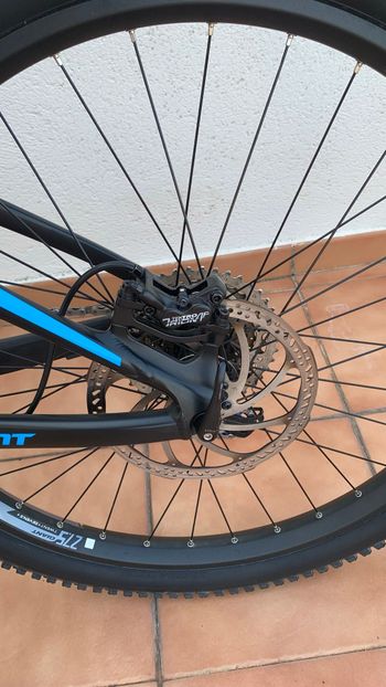 Used Giant Full-E+ 3 2018 2018 Mountainbike, Nero — image 4 of 8