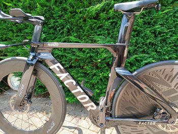 Used Factor HANZO - SRAM Red 2025 2025 Road & Gravel — image 13 of 24