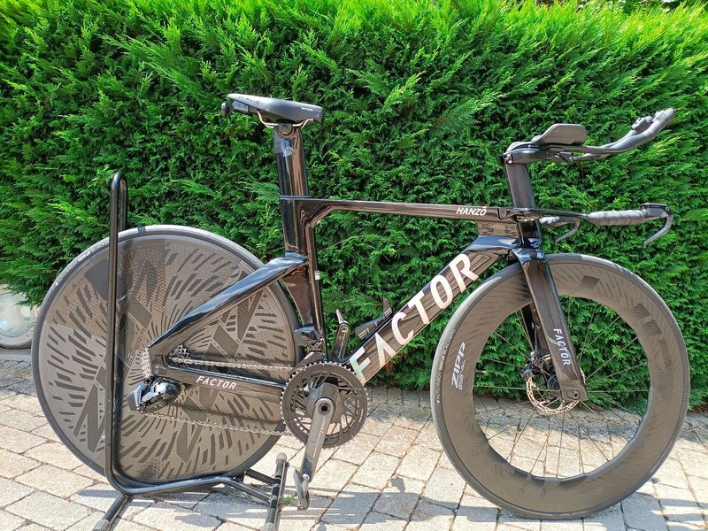 Käytetty Factor HANZO - SRAM Red 2025 2025 Road & Gravel