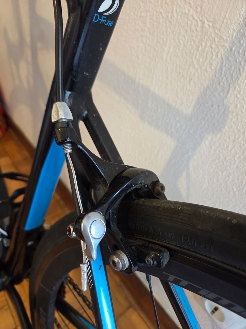 Gebrauchtes Giant Defy Shimano 105 2017 Road & Gravel, Schwarz — Bild 8 von 9