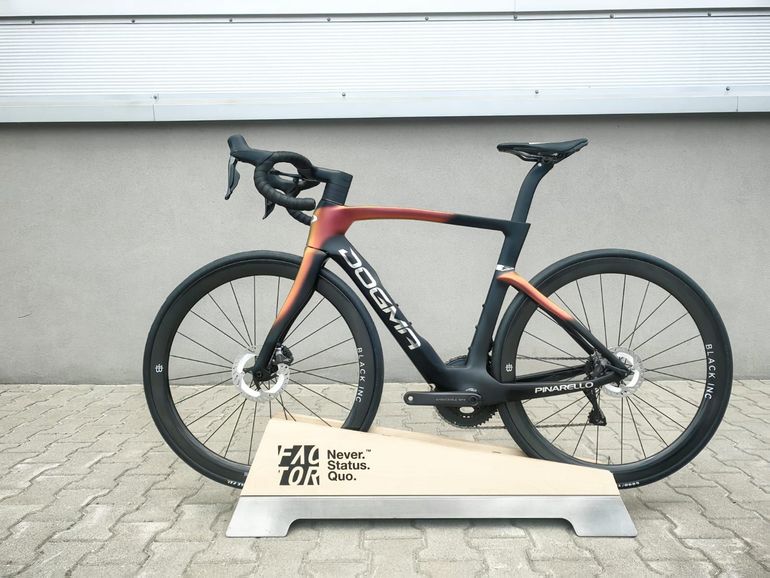 Used Pinarello DOGMA F 1K 2026 2026 Road & Gravel, Black — image 19 of 24