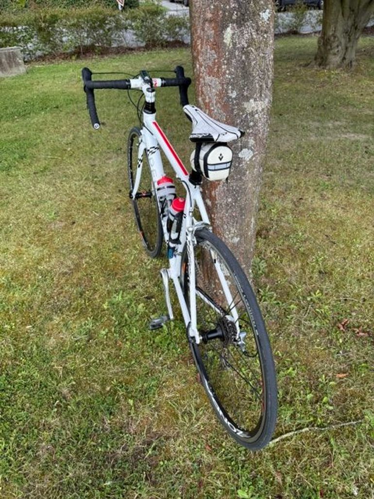 Used Peugeot Peugeot 200 Ans 2010 Road & Gravel — image 3 of 4