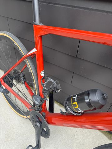 Used BMC Roadmachine ONE 2021 2021 Road & Gravel, Red — image 4 of 8