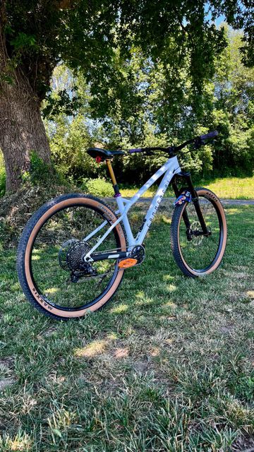 Used Commencal META HT SRAM NX Eagle 2026 Mountainbike, White — image 3 of 8