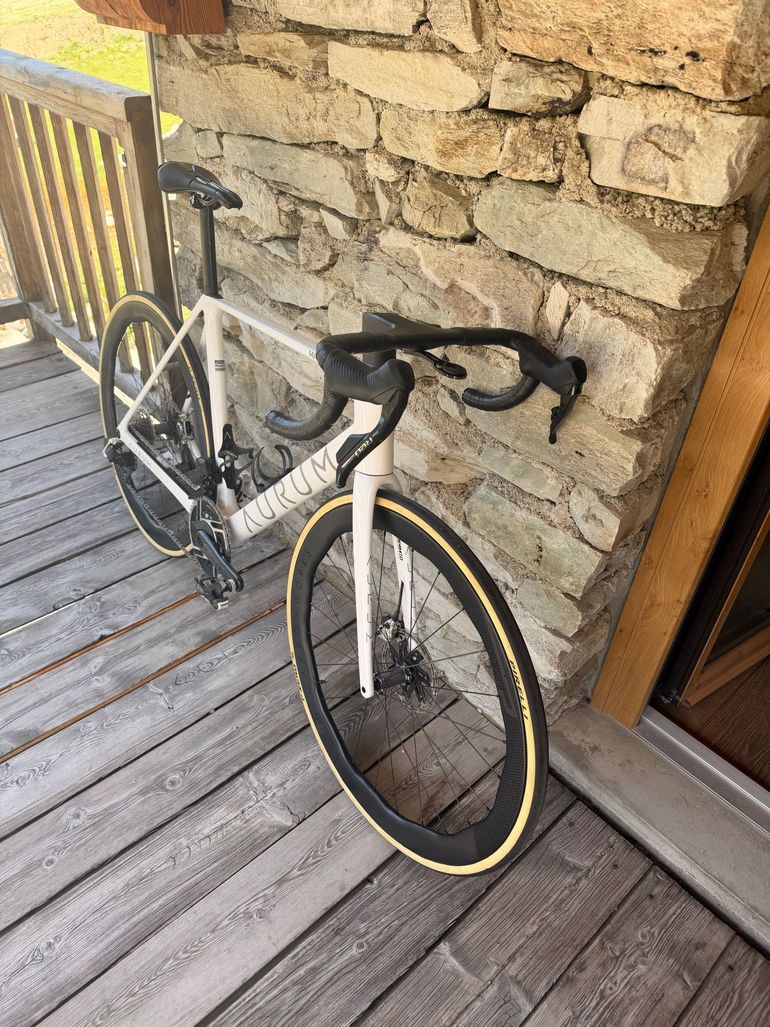 Used Aurum Magma SRAM Red eTap AXS 2024 Road & Gravel, White — image 10 of 21
