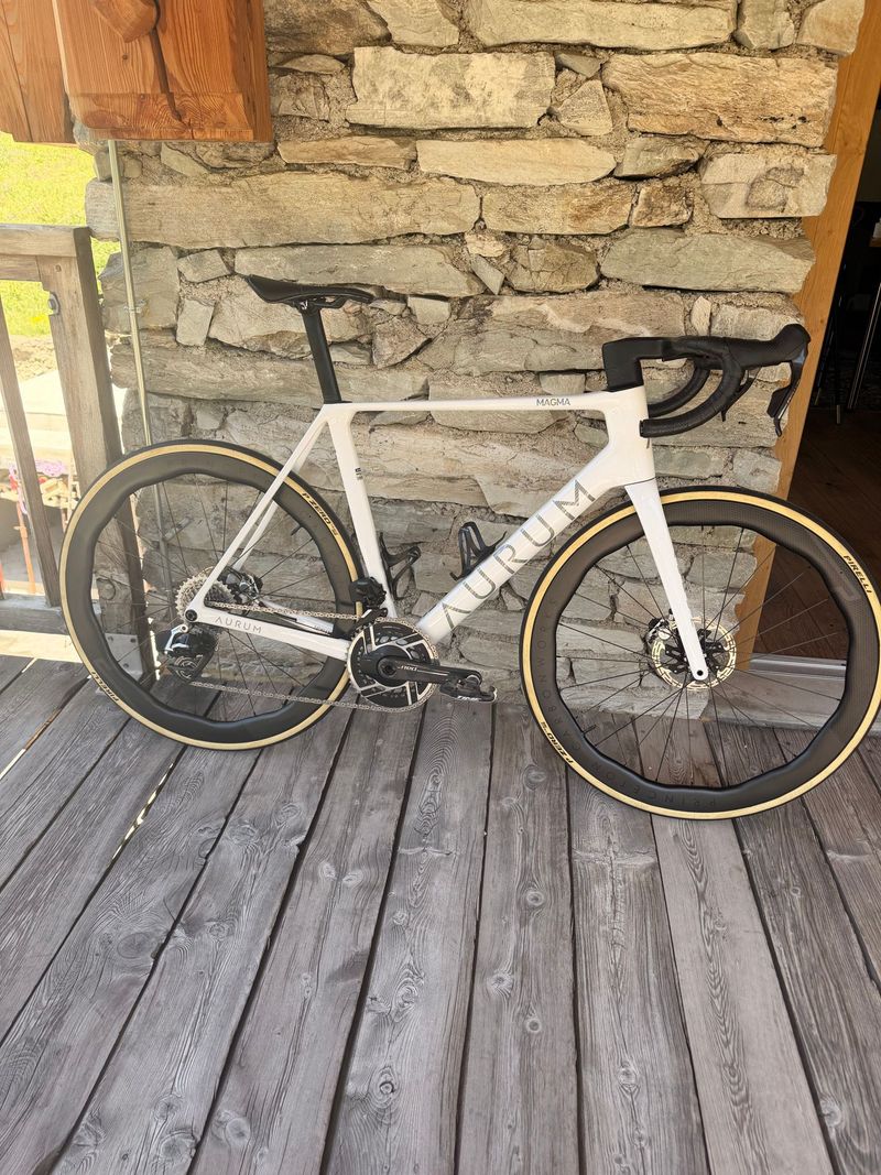 Tweedehands Aurum Magma SRAM Red eTap AXS 2024 Road & Gravel