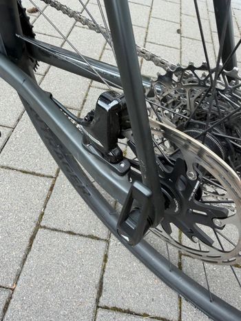 Used Canyon Ultimate CF SLX 8 Disc eTap 2021 2021 Road & Gravel, Schwarz — image 7 of 10