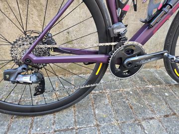 Used BMC Roadmachine 01 FOUR 2022 2022 Road & Gravel, Purple — image 4 of 7