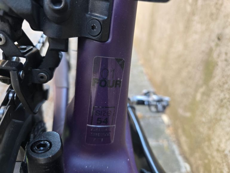 Used BMC Roadmachine 01 FOUR 2022 2022 Road & Gravel, Purple — image 5 of 7