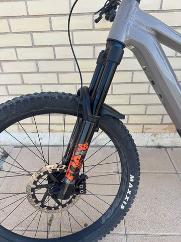Used Focus SAM² 6.8 2023 2023 Mountainbike, Light Gray, 29 — image 10 of 12
