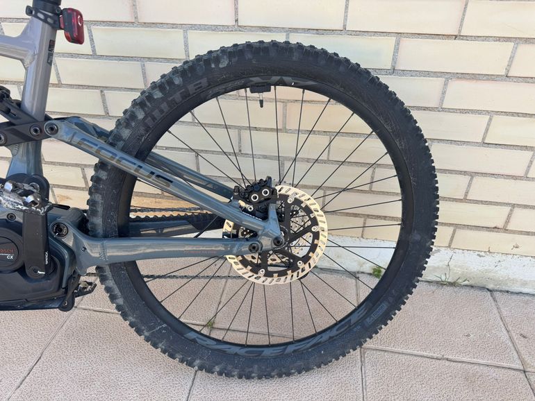 Used Focus SAM² 6.8 2023 2023 Mountainbike, Light Gray, 29 — image 6 of 12