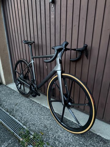 Used Enve Melee 2024 2024 Road & Gravel, Light Gray — image 2 of 5