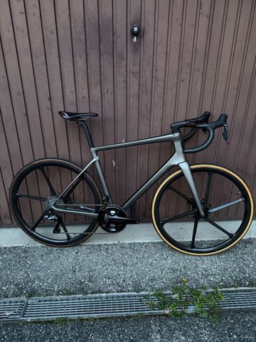 Used Enve Melee 2024 2024 Road & Gravel, Light Gray — image 1 of 5