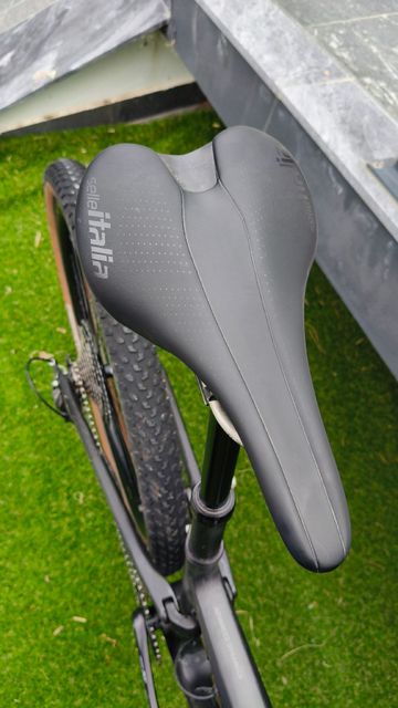 Tweedehands Orbea OIZ M-PRO 2024 2024 Mountainbike — afbeelding 8 van 9