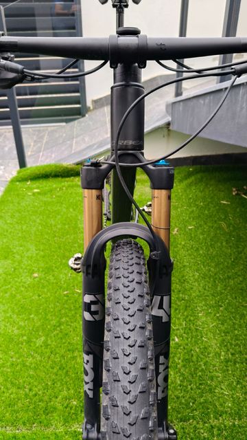 Tweedehands Orbea OIZ M-PRO 2024 2024 Mountainbike — afbeelding 7 van 9