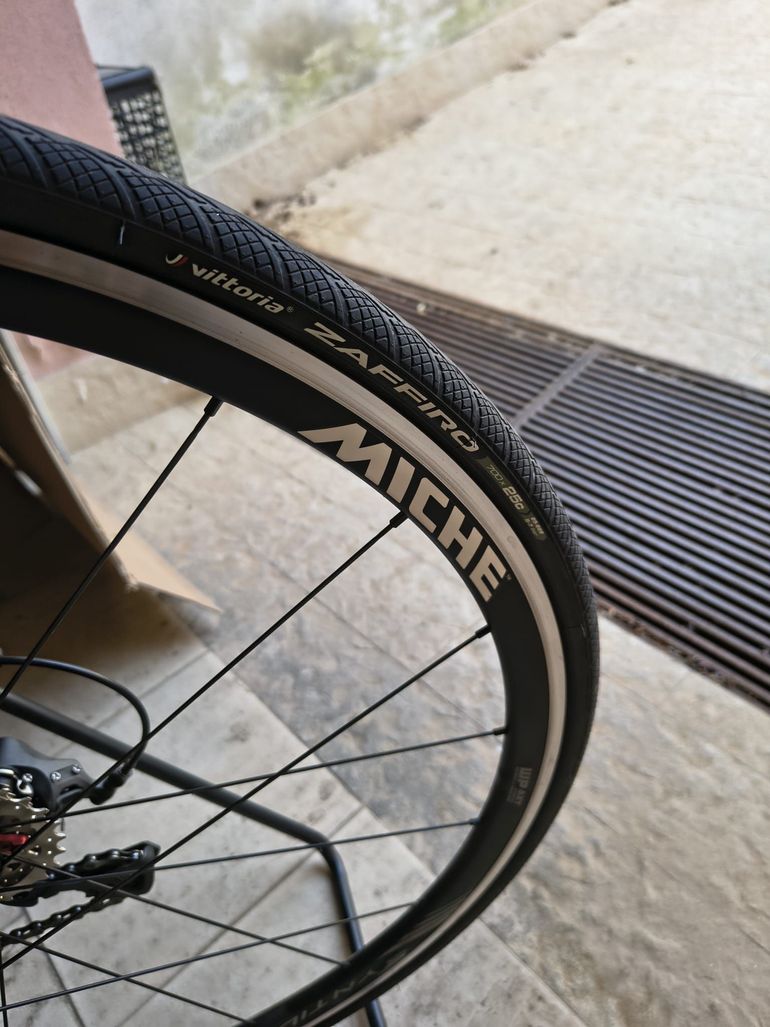 Used Bottecchia Bottecchia T1 Tourmalet Reparto Corse 2015 Road & Gravel, Black — image 3 of 4