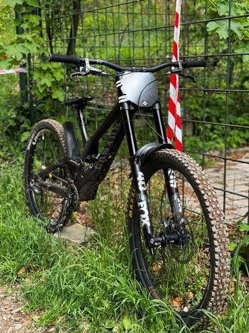Used Canyon Sender CFR 29 Underdog 2024 2024 Mountainbike, Black, 29 — image 3 of 4