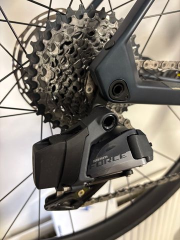 Used BMC Roadmachine SRAM Force eTap AXS 2024 Road & Gravel, Blue — image 11 of 11