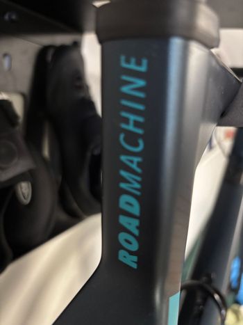Použité BMC Roadmachine SRAM Force eTap AXS 2024 Road & Gravel — obrázek 9 z 11