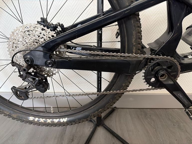 Used Cannondale Habit Carbon 2 2024 2024 Mountainbike — image 2 of 3