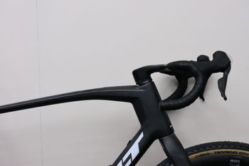 Used Felt BREED FRD UN1TD LE SRAM RED XPLOR AXS 2025 2025 Road & Gravel, Black — image 16 of 31
