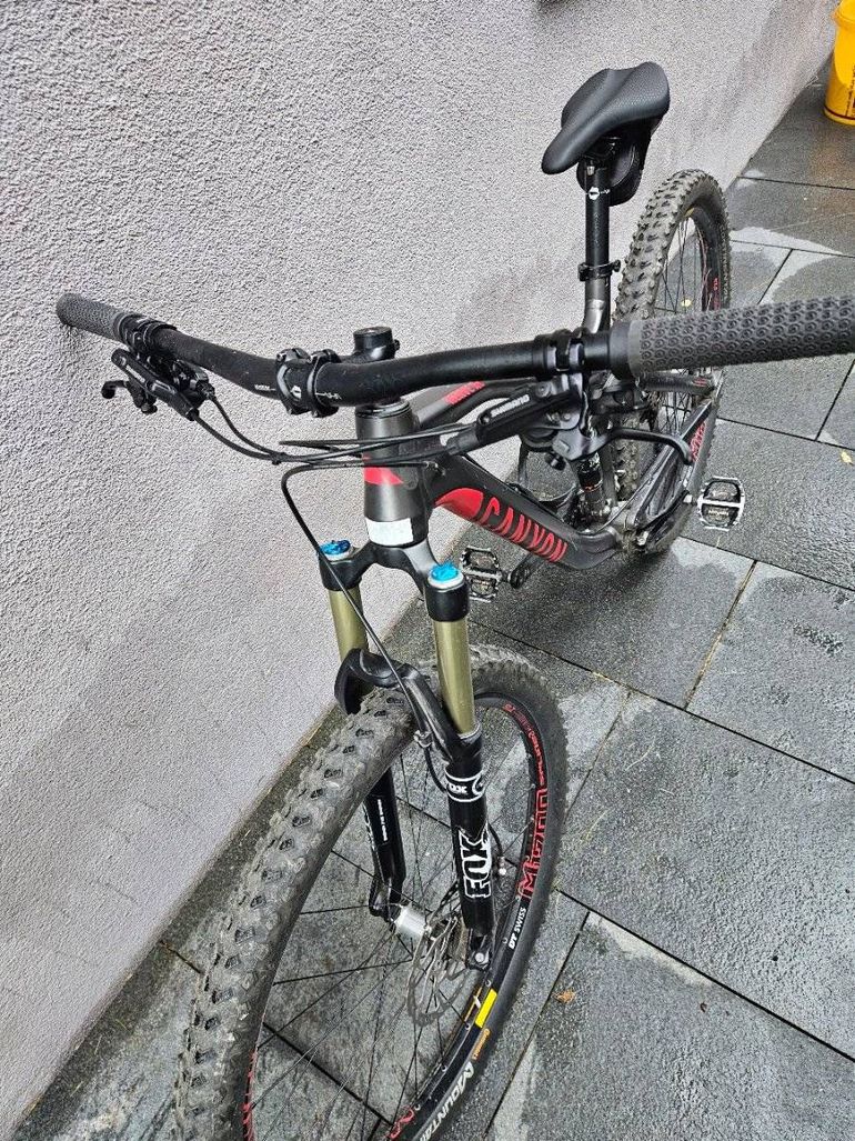 Used Canyon Nerve 2016 Mountainbike, Light Gray — image 3 of 3