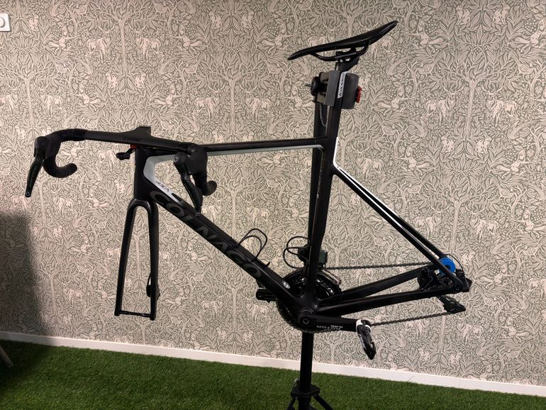 Used Colnago V3-RS Disc 2020 2020 Road & Gravel, Black — image 8 of 9