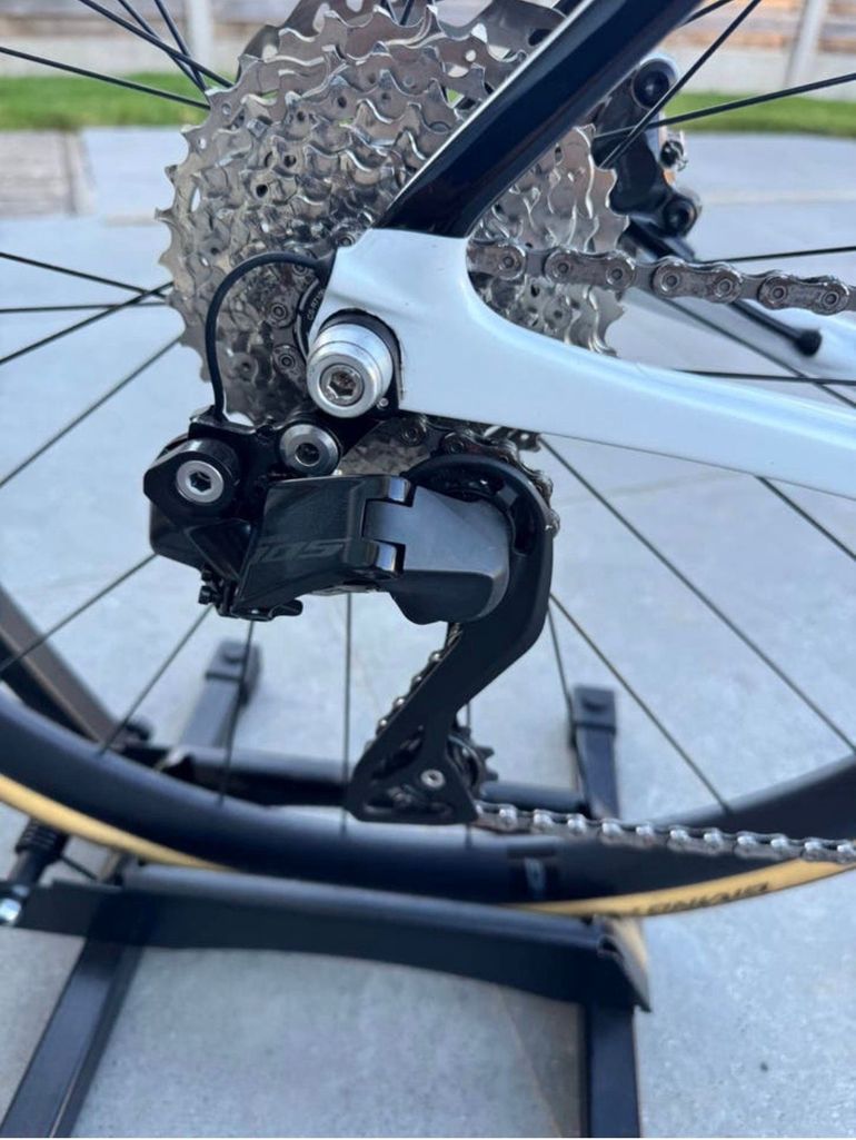 Used Cannondale SuperSix EVO Carbon Disc Ultegra Di2 2023 2023 Road & Gravel, White — image 6 of 7
