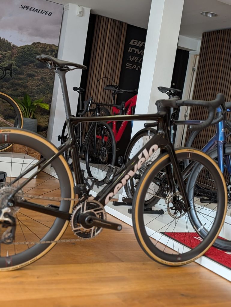 Used Cervélo Caledonia-5 Red AXS 2025 2025 Road & Gravel, Black — image 6 of 7