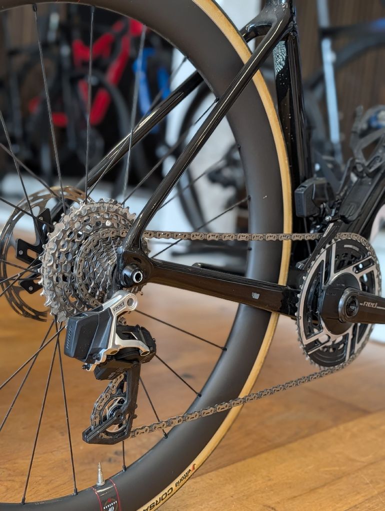 Used Cervélo Caledonia-5 Red AXS 2025 2025 Road & Gravel, Black — image 3 of 7