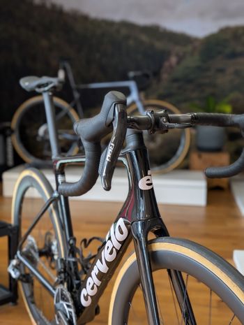 Used Cervélo Caledonia-5 Red AXS 2025 2025 Road & Gravel, Black — image 7 of 7